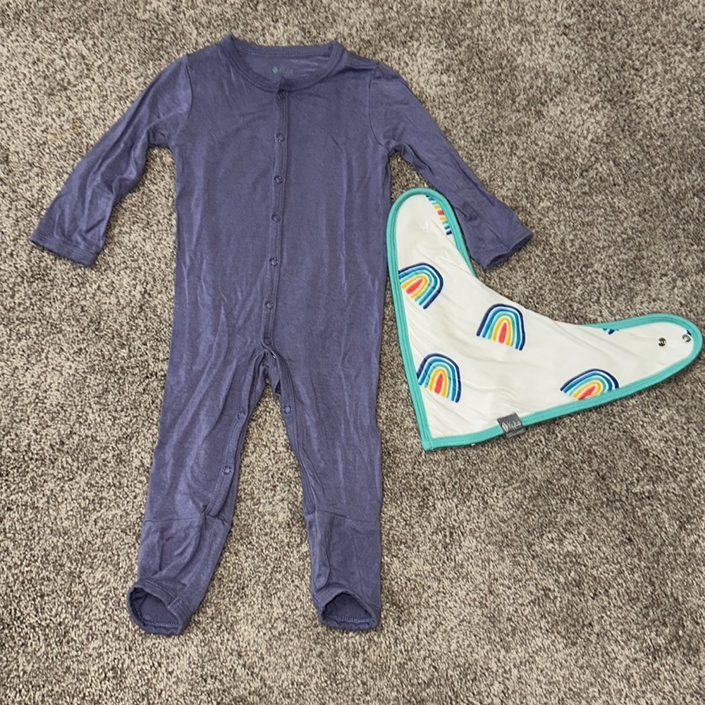 Kyte Baby button up with bib